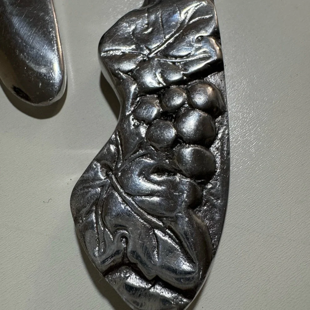 Silver Leaf Design Butter Spreaders. VTG